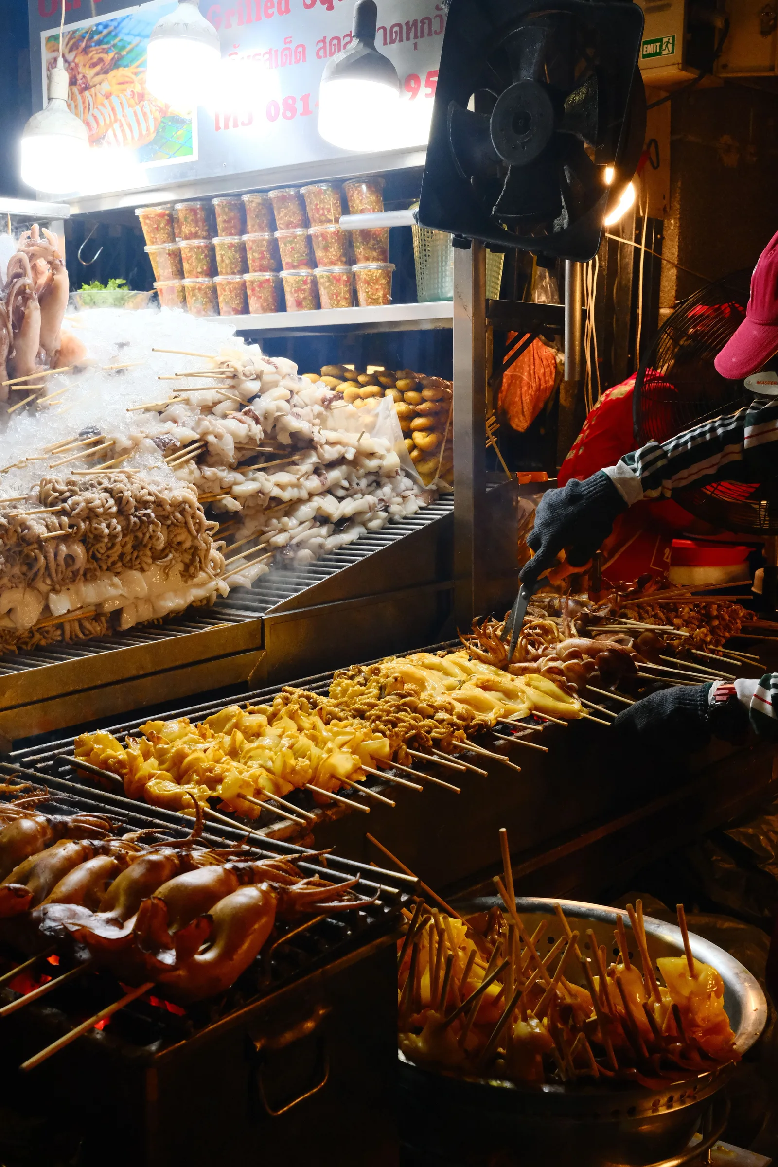 Naka Weekend Market